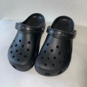 Crocs classic clogs